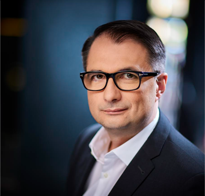 Dr Piotr Goździewicz